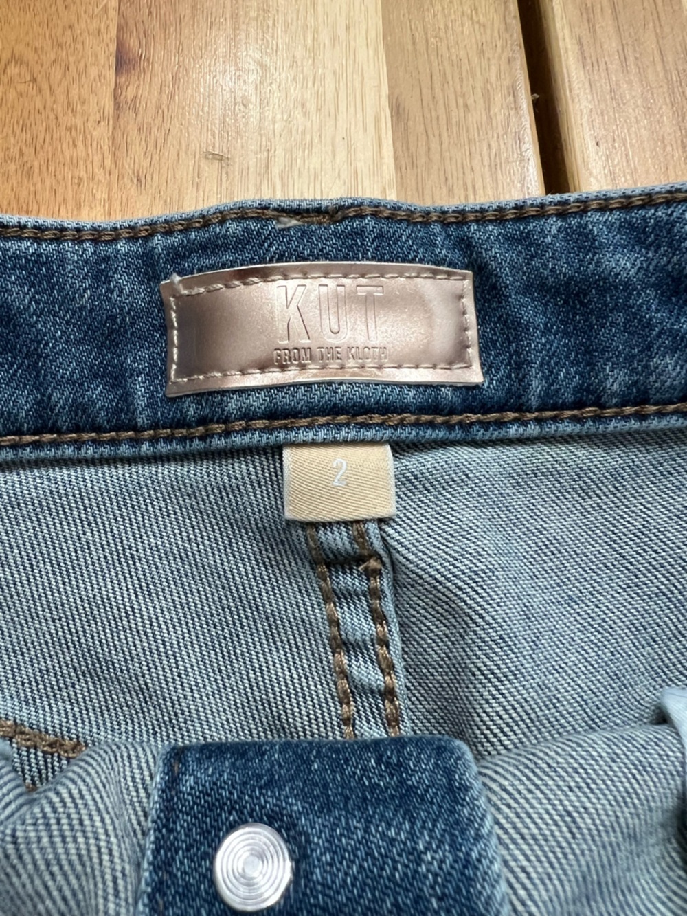 Kut from the Kloth Studded Denim Skirt Size 2 Blue Western Yoke Jean Skirt - Picture 2 of 6